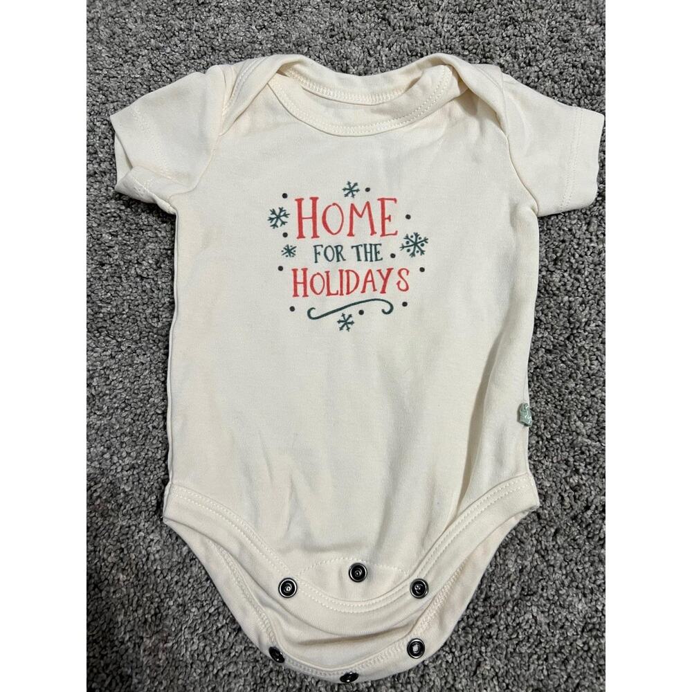 Finn + Emma Home For The Holidays Longsleeve Onesie size 0-3 months